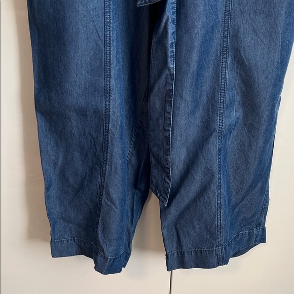 NWOT DKNY JEANS Dark Denim Short Sleeve Crop Jumpsuit Pockets, Size12 - Picture 5 of 11